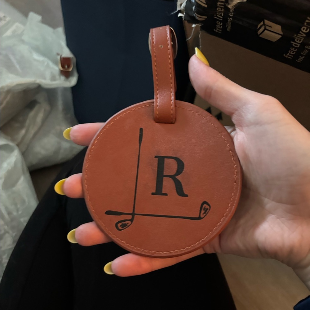 R Engraved Leather Golf Bag Tag